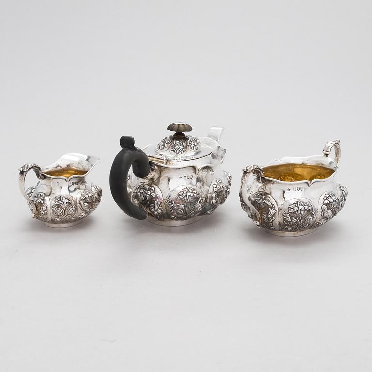 William Comyns & Sons, teekalusto, 3 osaa, sterlinghopeaa, Lontoo 1892.