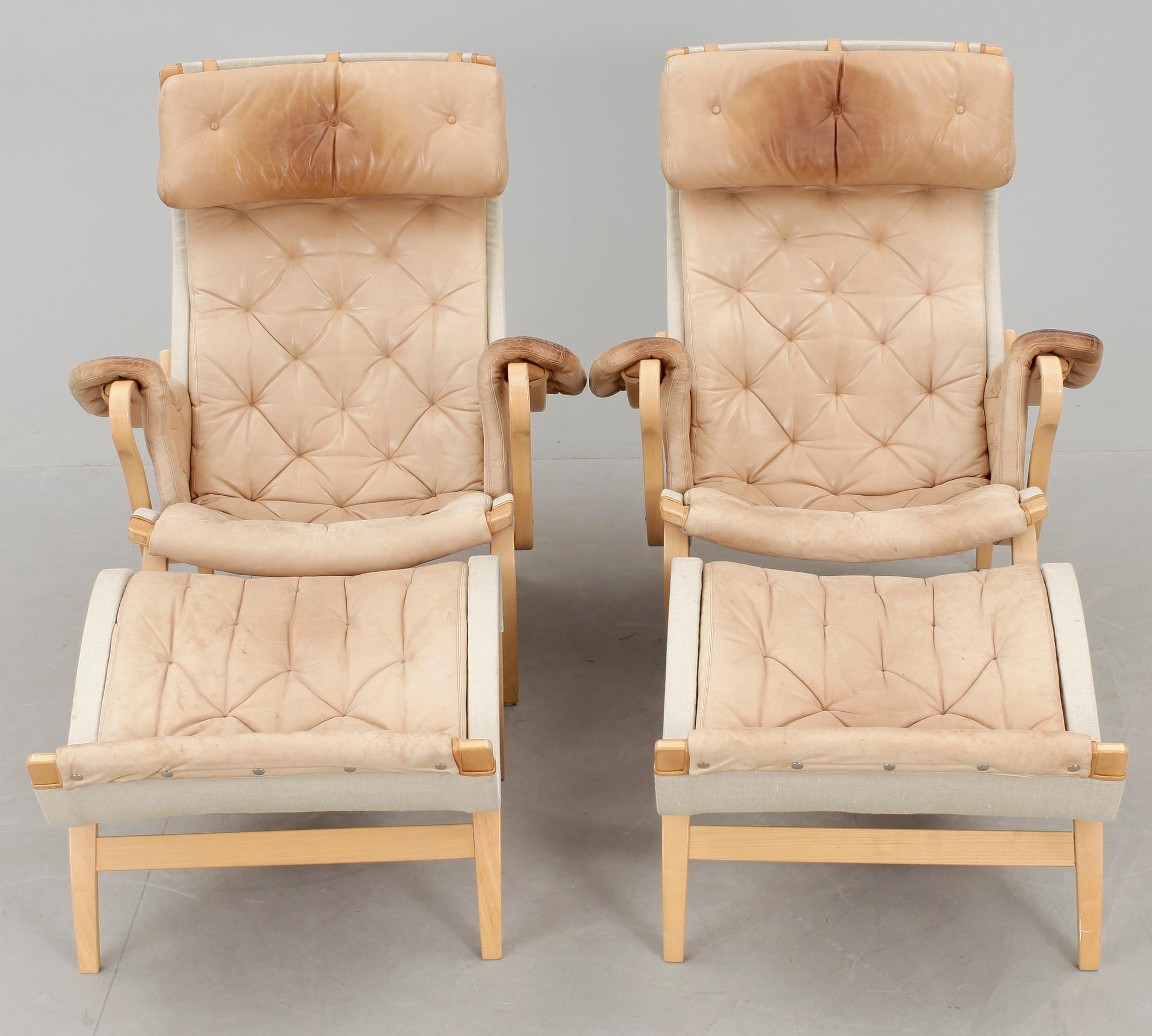 FÅTÖLJ och FOTPALL, ett par, "Pernilla", Bruno Mathsson för DUX.