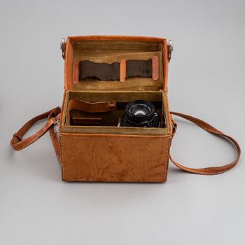 A Hasselblad 500 C/M camera.