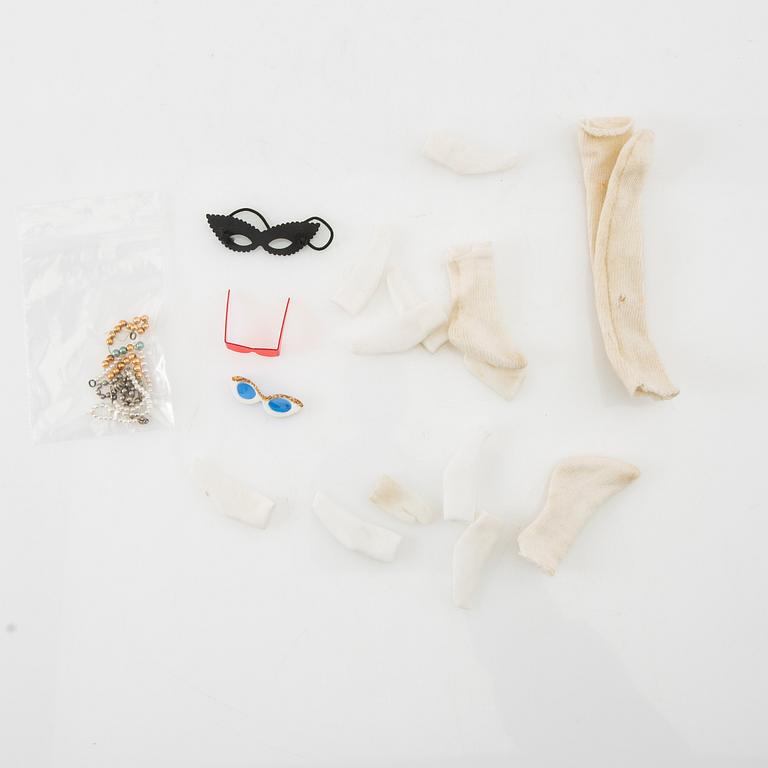 Barbie, docka, vintage "Ponytail" med diverse kläder och accessoarer, garderob och box, Mattel 1960.