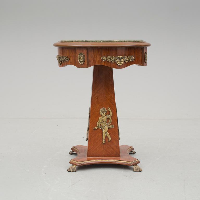 BORD, empirestil, 1900-talets första hälft.