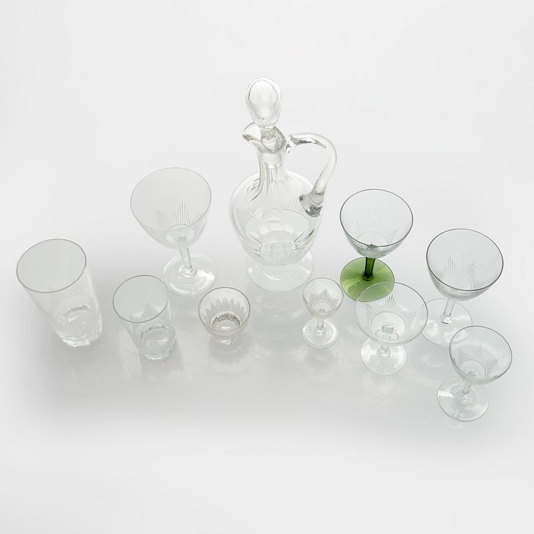 Erkki Vesanto, glasservis, "Marjatta", 98 delar, Iittala 1947-1969.