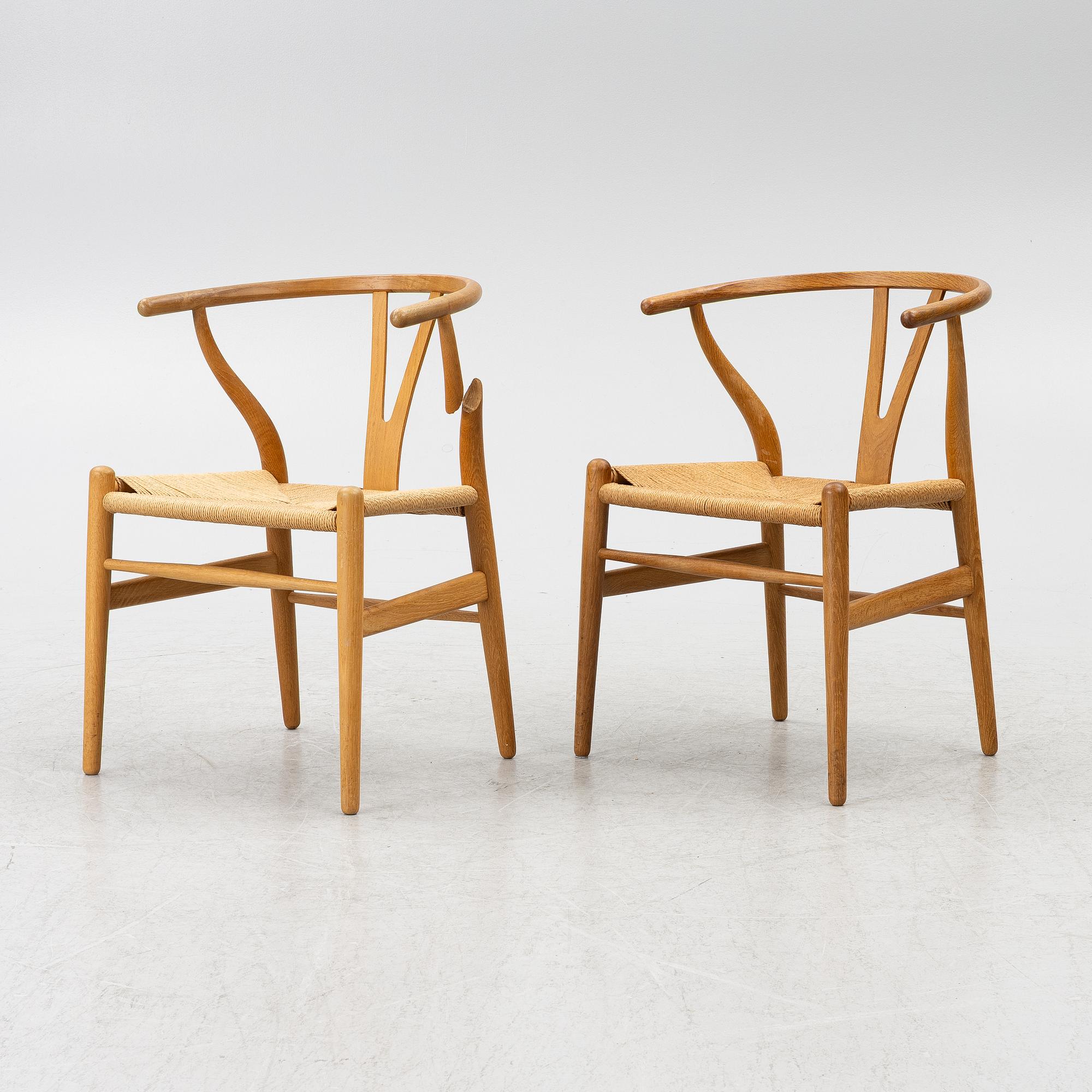 Hans J. Wegner, stolar, ett par, modell CH24 "Y-stolen", Carl Hansen & Son, Odense, Danmark.