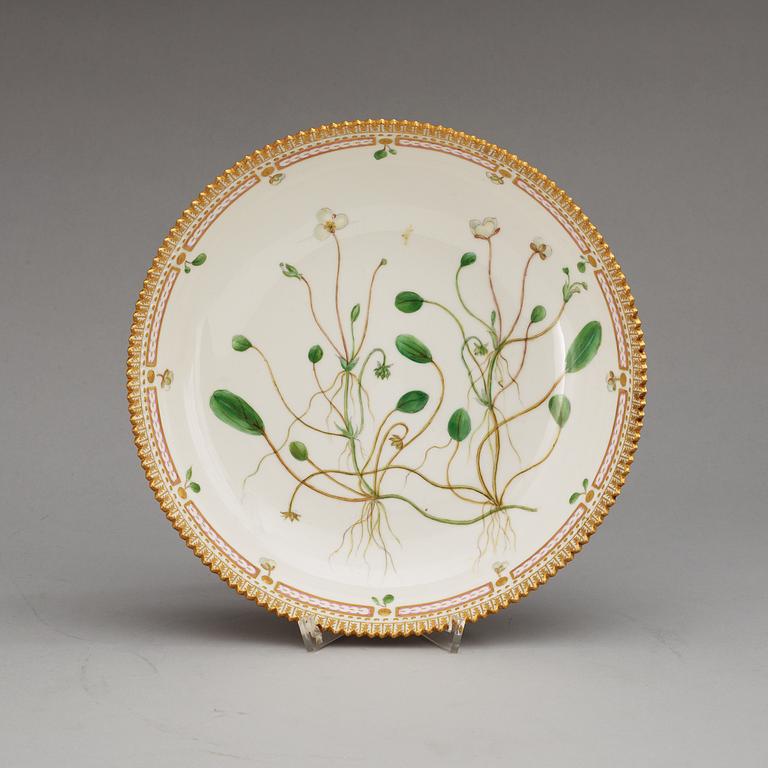 A set of four Royal Copenhagen 'Flora Danica' serving dishes and a vegetable turen with cover, 20th Century.