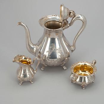 KAFFESERVIS, 3 delar, silver, Auran Kultaseppä, Åbo 1965. Vikt tot. 1092 g.