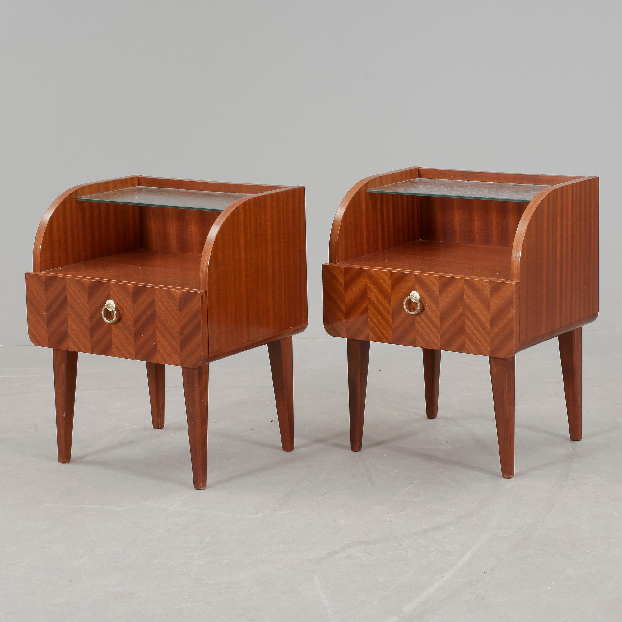 SÄNGBORD, ett par, art déco, 1930/40-tal.