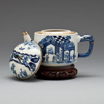 TEKANNA, porslin. Kangxistil, sen Qing.