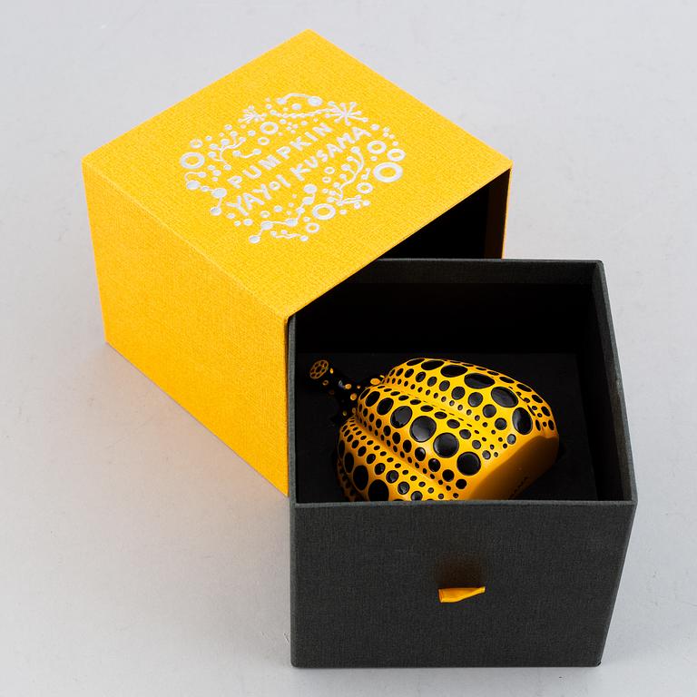 Yayoi Kusama, efter, objekt/multipel,"Pumpkin", utgiven av Benesse Holdings Inc, Naoshima, Japan, 2013.
