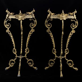 PIEDESTALER, ett par, empirestil, 1900-tal.