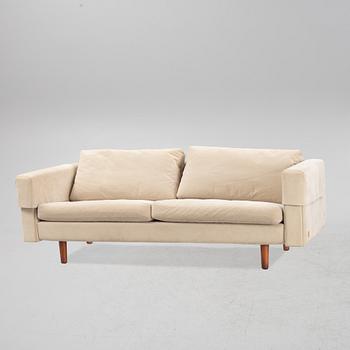 Hans J Wegner, soffa, Getama, samtida tillverkning.