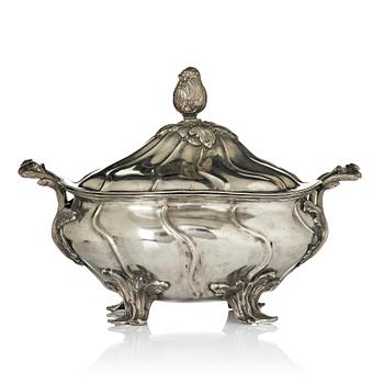 187. A rococo pewter tureen by J. G. Ryman, Srockholm 1767.