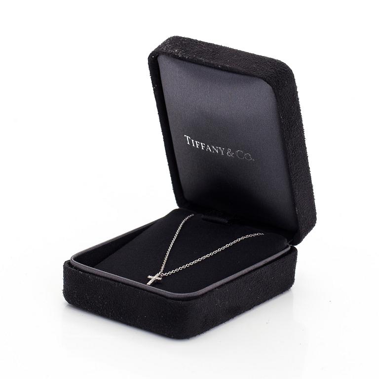 Tiffany & Co, halsband "Metro Cross", 18K vitguld och diamanter.