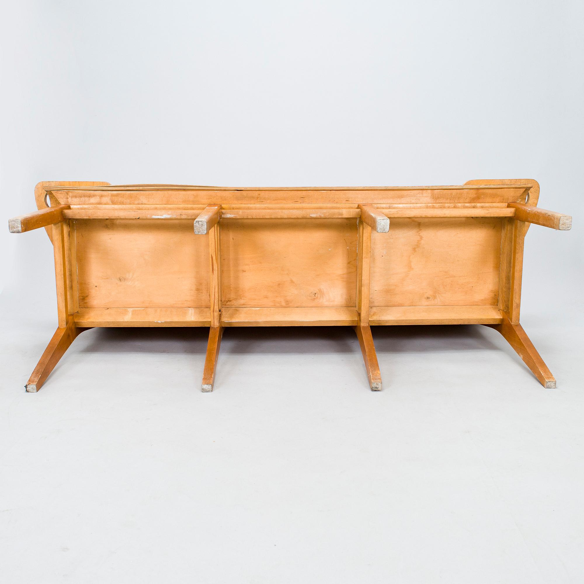 Risto-Veikko Luukkonen, a 1930s sofa/bench manufactured by Vakiopuu.