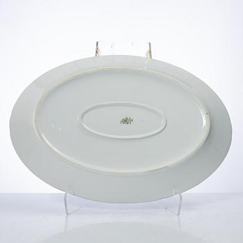 A 62 piece "Måsen" service, Bing & Grøndahl.