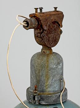 INDUSTRILAMPA, blå emalj, 1900-talets första hälft.
