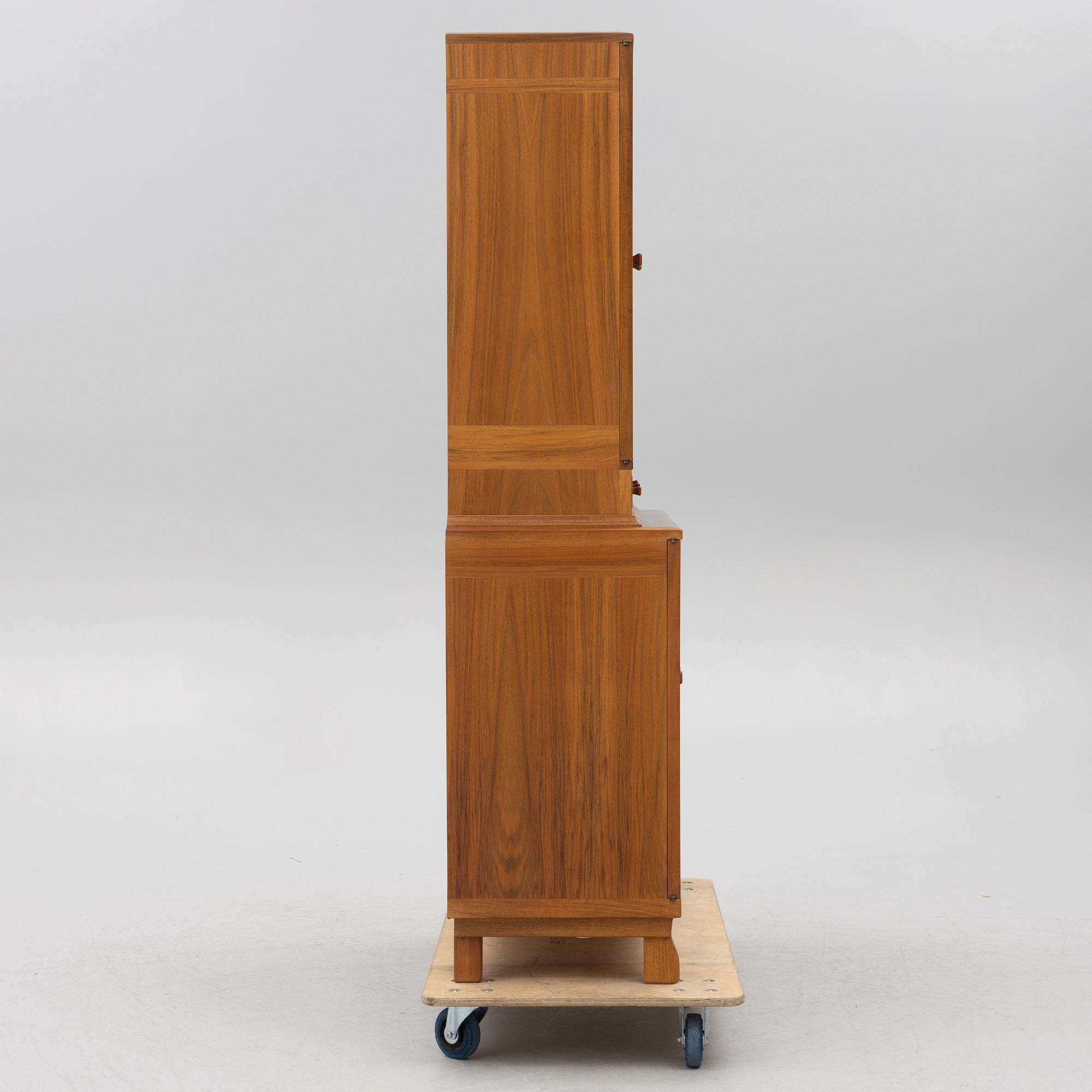 Carl Malmsten, skåp, "Ambassadör", 1900-talets andra hälft.