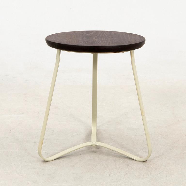 Garden table/stool, "Oly" Hope, 21st century.