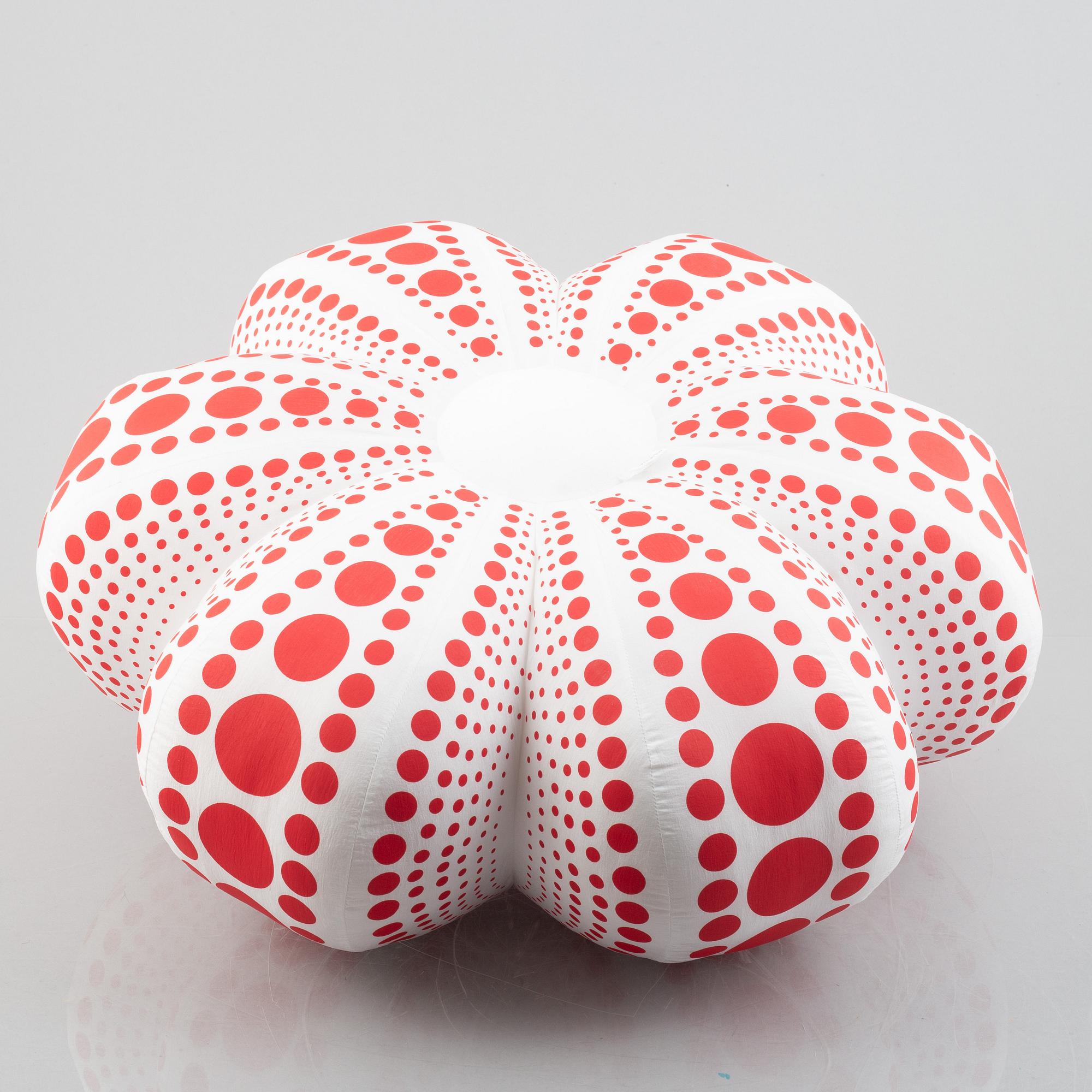 Yayoi Kusama, efter, objekt/multipel, “Soft Sculpture Pumpkin” (large).