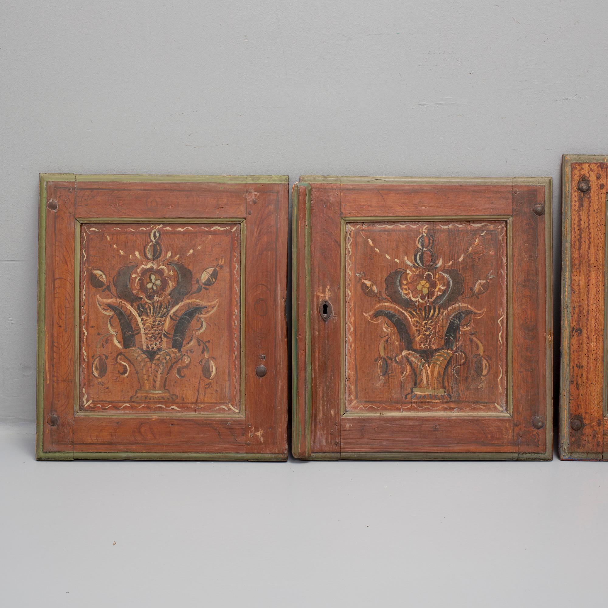 A set of Swedish doors to a cupboard. First half of the 19th century.