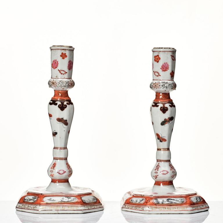 Ljusstakar, ett par, kompaniporslin. Qingdynastin, Qianlong (1736-95).