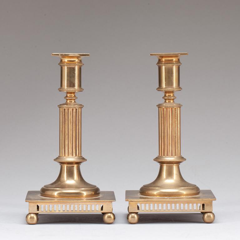 LJUSSTAKAR, ett par, mässing, Gusums bruk, nr 38.