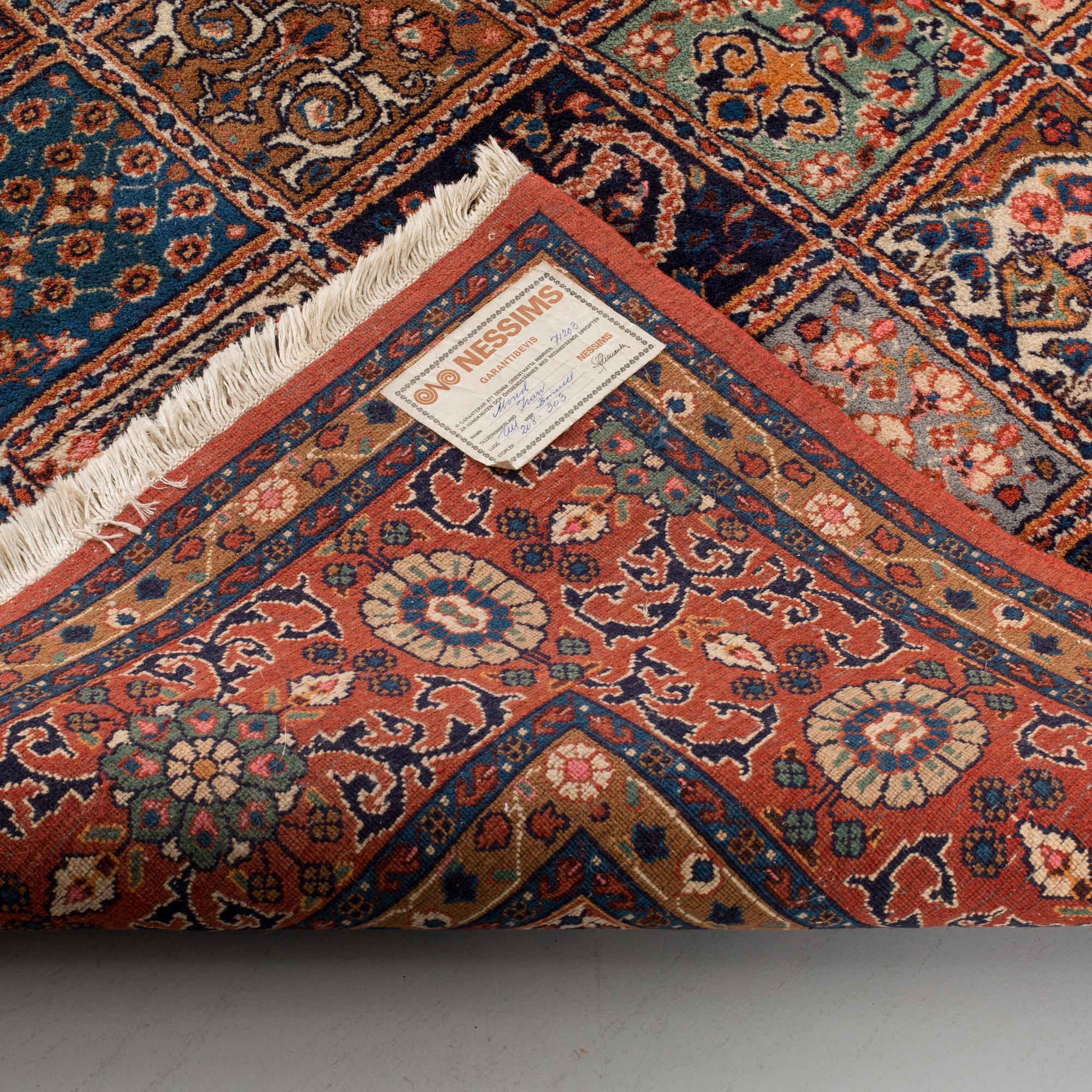 CARPET, old, Moud, circa 304 x 205 cm.