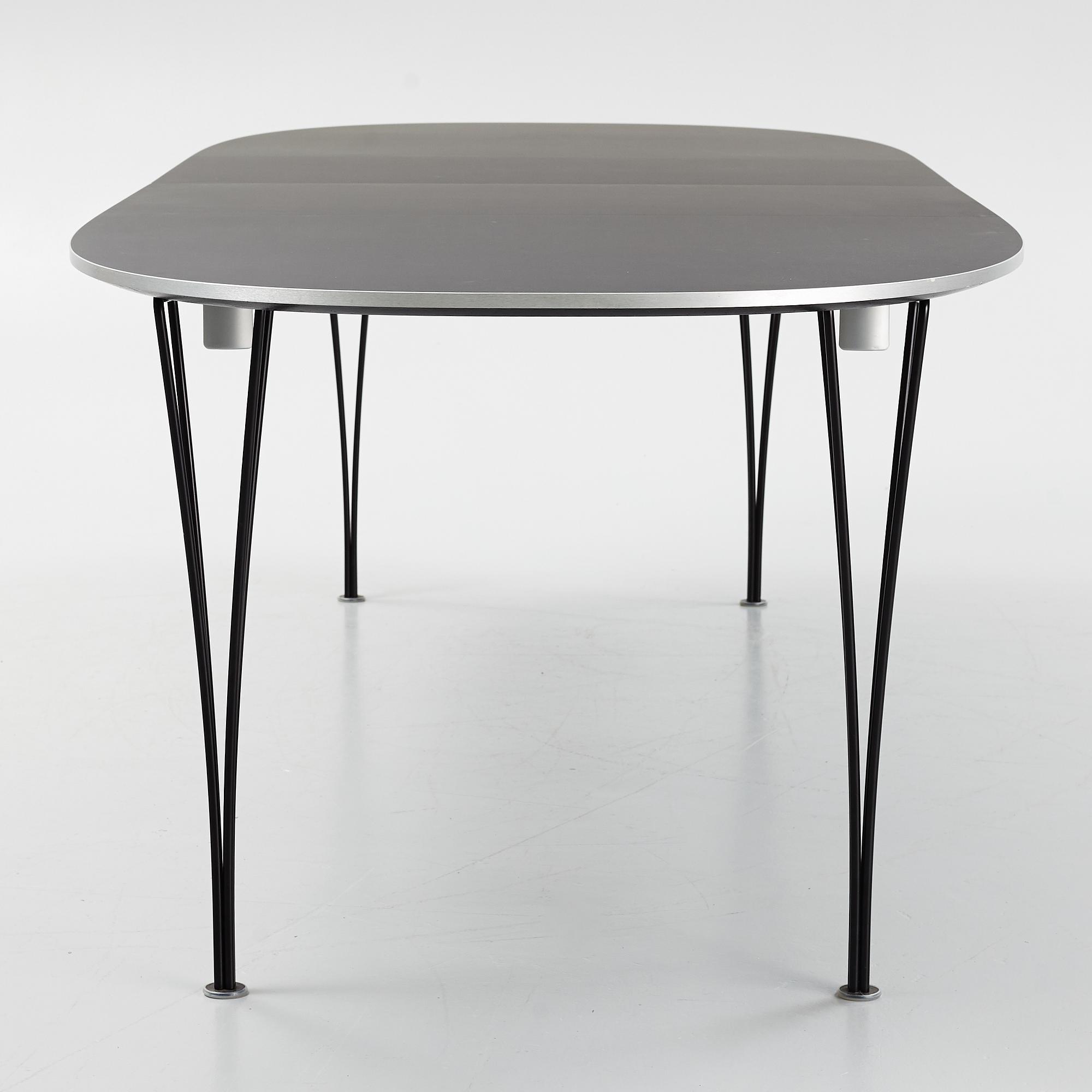 Bruno Mathsson & Piet Hein, matbord, "Superellips B620", Fritz Hansen, Danmark, daterat 2016.