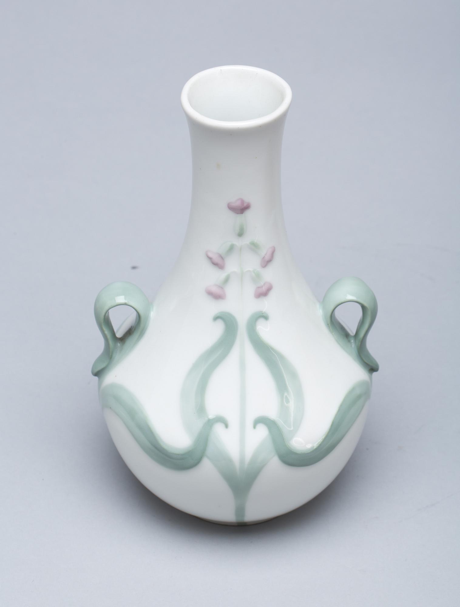 VAS, porslin, Jugend, Rörstrand, 1900-talets början.