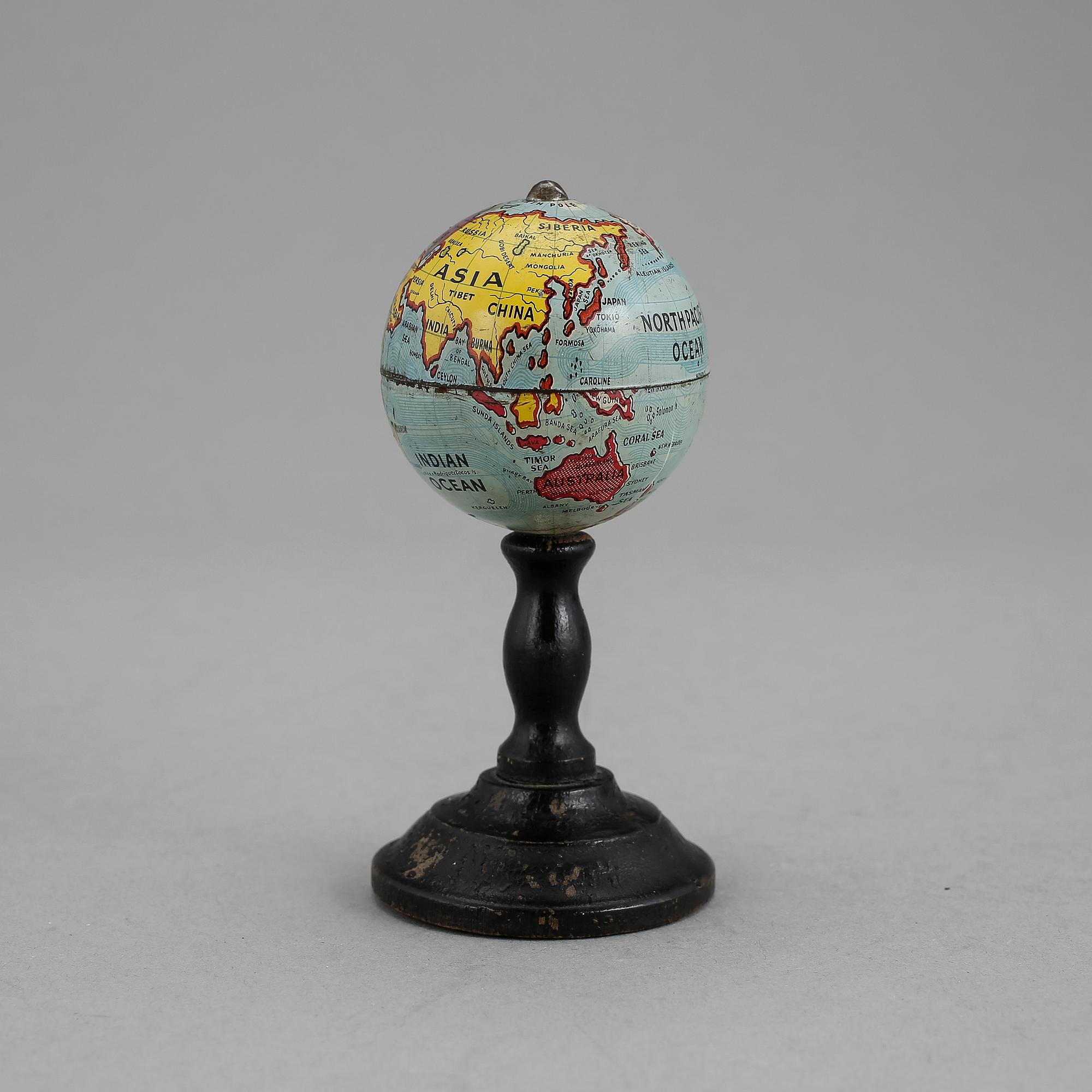 JORDGLOB I MINIATYR, 1900-talets början.