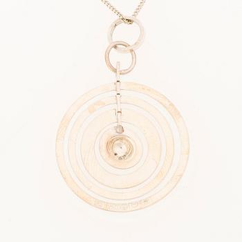 TAPIO WIRKKALA, HÄNGE, "Silvermåne", silver. Kultakeskus 1971.