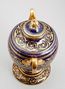 LOCKURNA, porslin, Wien, 1800-tal.