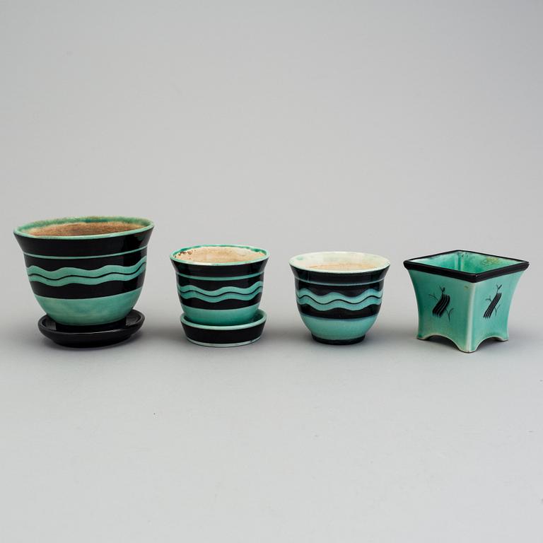 ILSE CLAESSON, "Serie V", 4 ytterfoder och lockask, flintgods. Rörstrand 1930-tal.