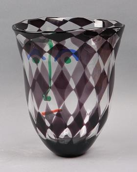 VAS, Anne Nilsson, "Apache", glas, Orrefors, sign, nr o dat 1990.