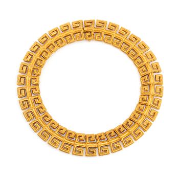 561. An 18K gold Maramenos & Pateras necklace.