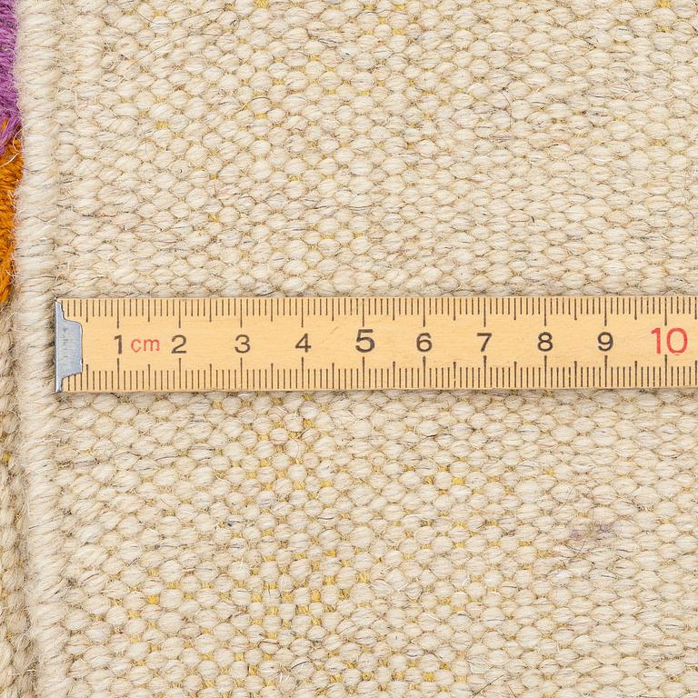 A hand-embroidered Kelim rug, c. 205 x 150 cm.