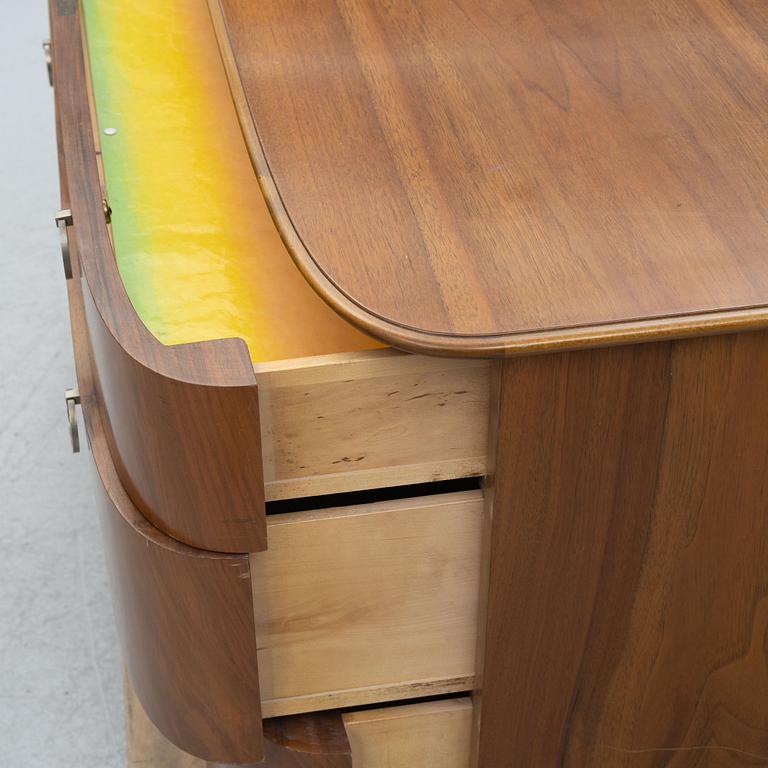 A Swedish Modern chest of drawers, 1940s.