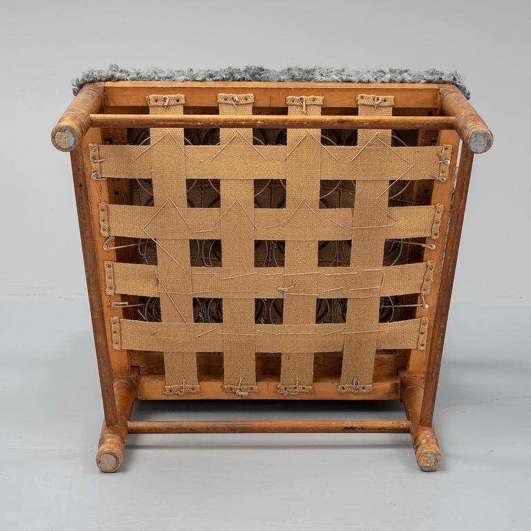 A pair of armchairs, first half of the 20th century.