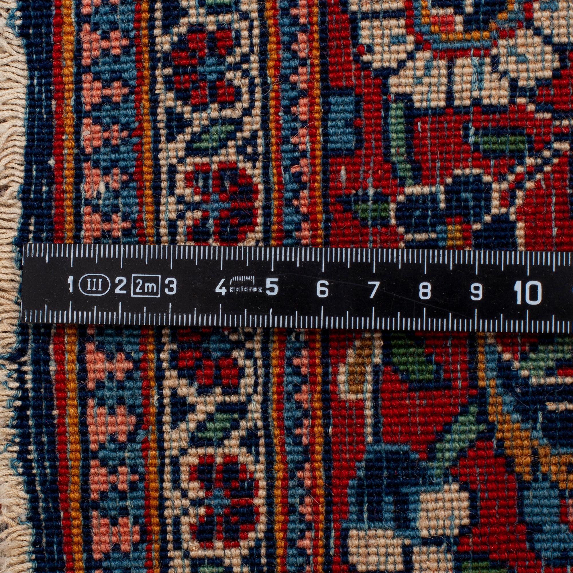MATTO, a semi-antique Kashan, ca 198,5 x 135 cm.