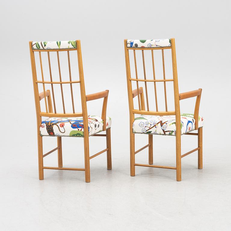 Josef Frank, a pair of armchairs model 562, Firma Svenskt Tenn.