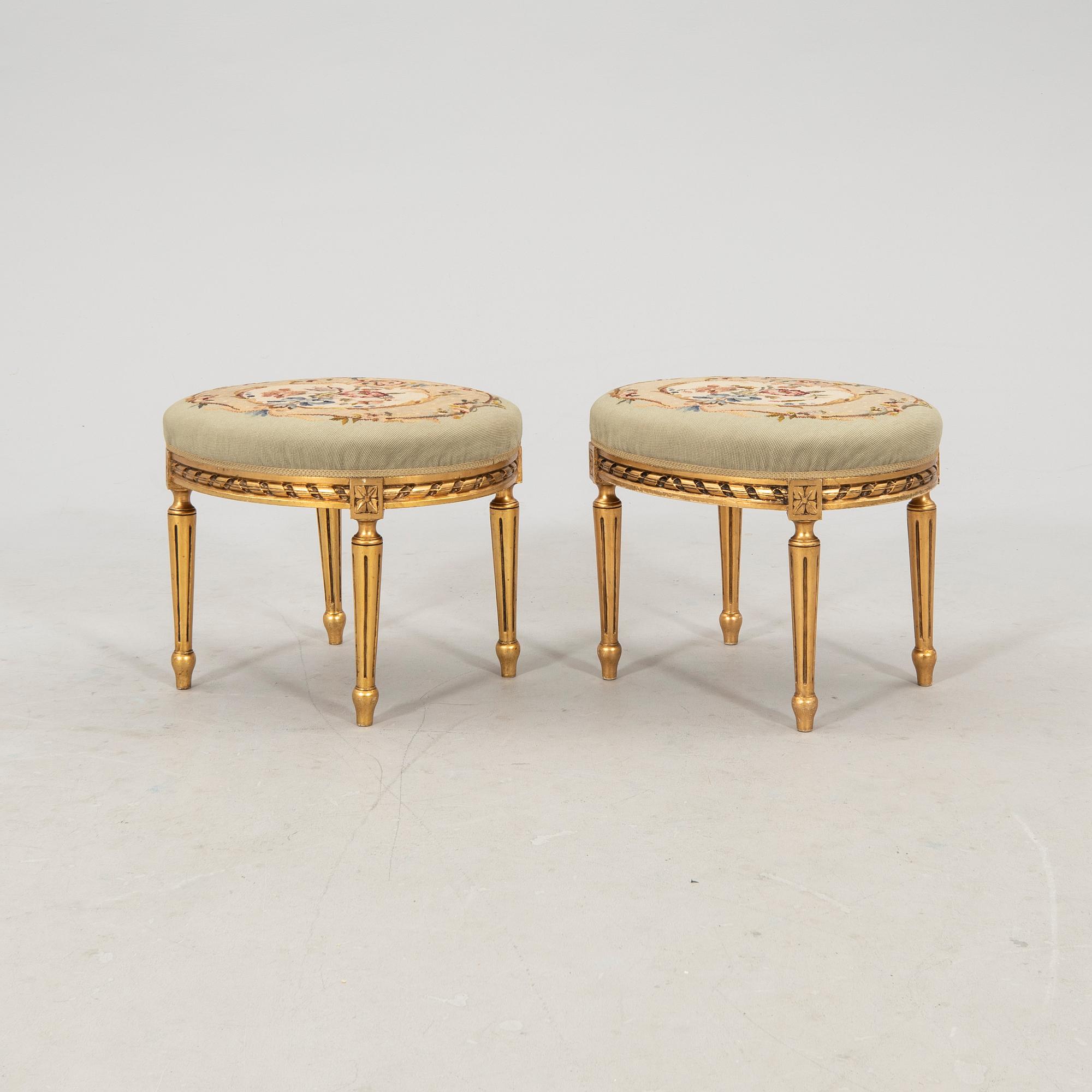Stools, a pair in Gustavian style, circa 1900.