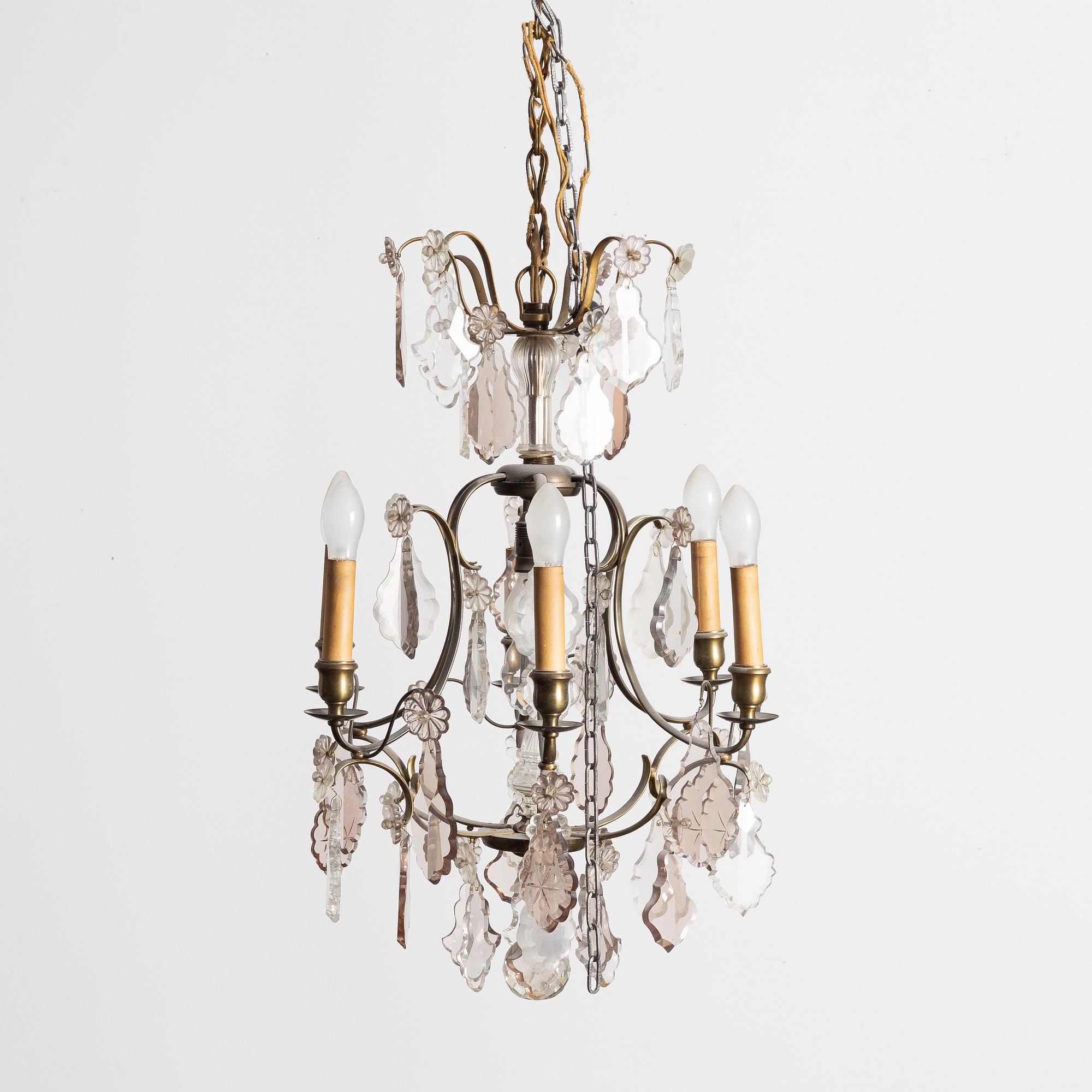 Takkrona, rokokostil, tidigt 1900-tal.