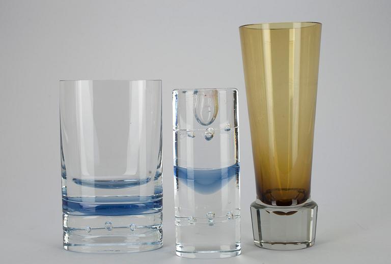 KONSTGLAS, 3 st, Timo Sarpaneva, "Arkipelago", samt Unto Suominen, sign. Notsjö -63.