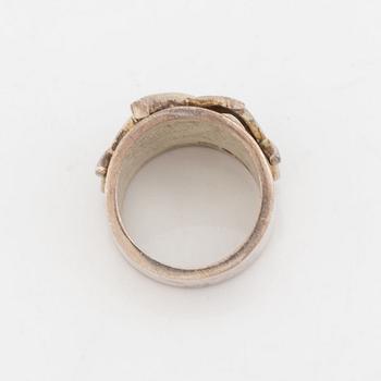 Efva Attling "Kisses".