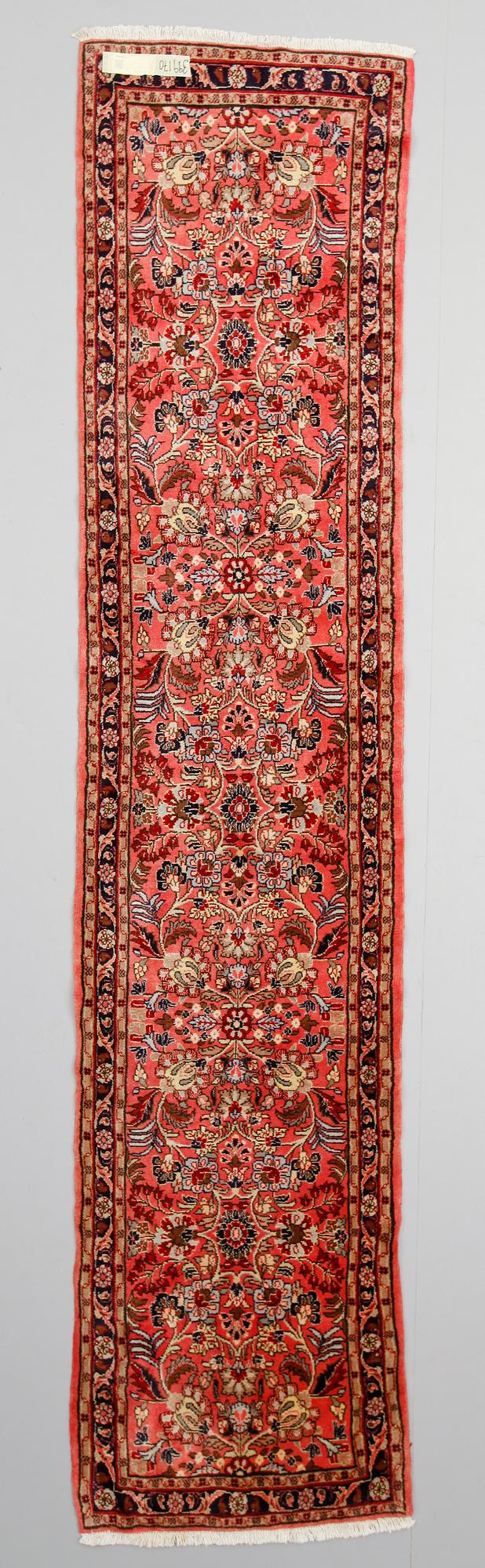 MATTA, orientalisk, galleri. 365 x 80 cm.