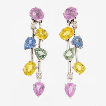 Earrings in 18K white gold set with drop-cut and oval-cut sapphires of various colours and brilliant-cut diamonds.