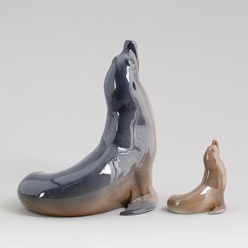 FIGURINER, 2 st, Royal Copenhagen, 1900-talets andra hälft.