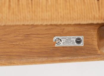 Hans J. Wegner, fåtöljer, ett par, "CH25", Carl Hansen & Son, Danmark, 1960-tal.