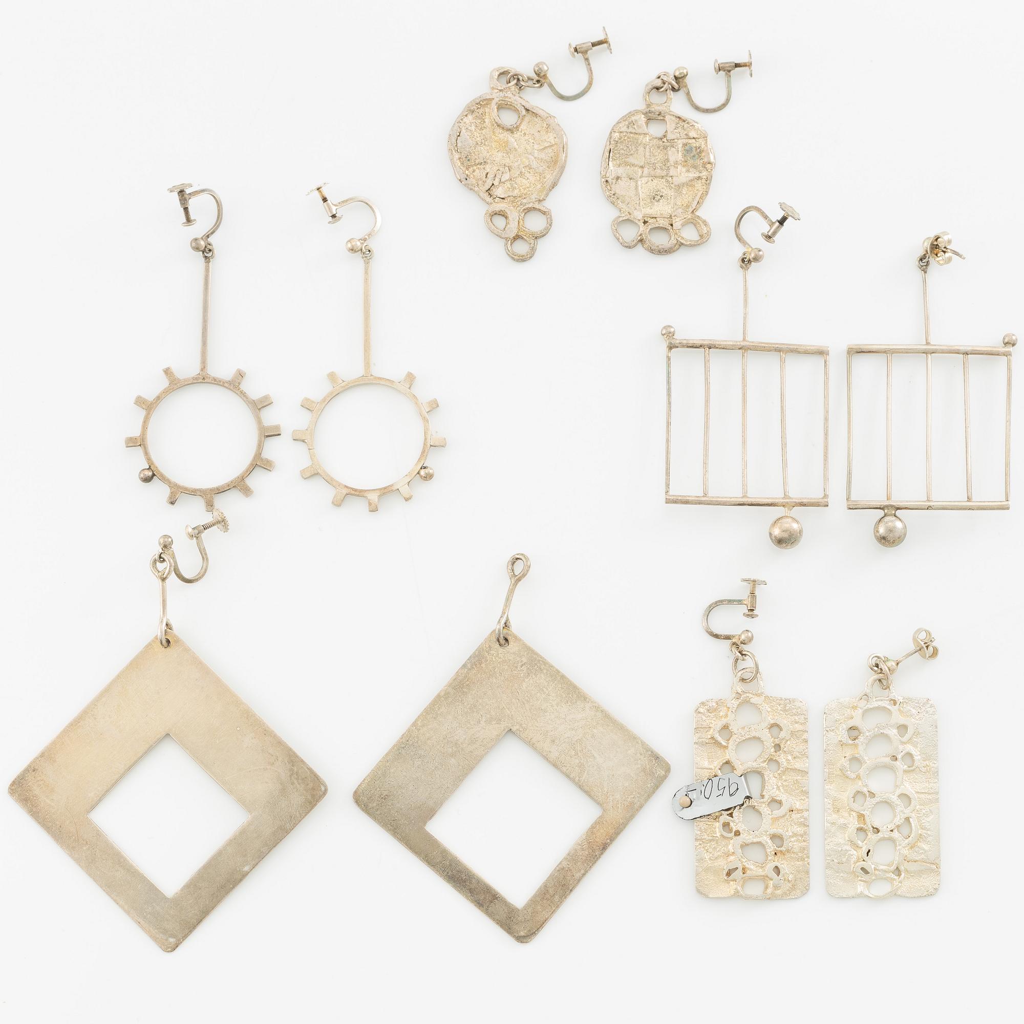 Lars Arby, five pairs of earrings, silver.