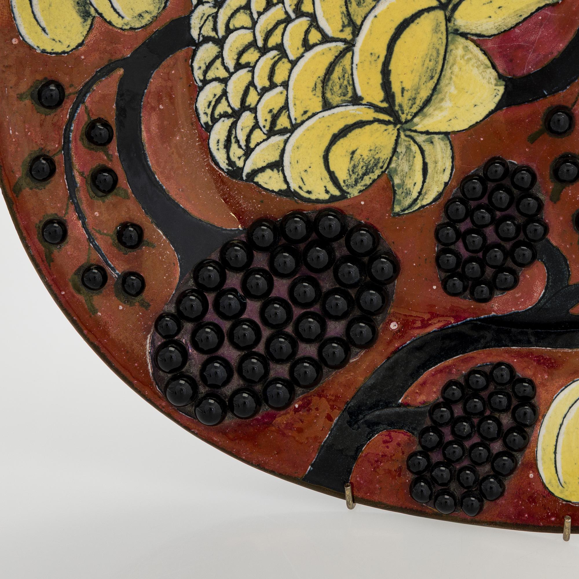 Birger Kaipiainen, Decorative dish, stoneware, signed Kaipiainen Arabia.