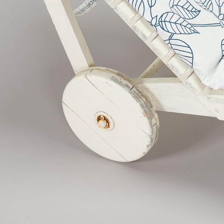 Aino Aalto, lepotuoli, malli 321, "Aurinko-sarja" Artek, 1960/70-luku.